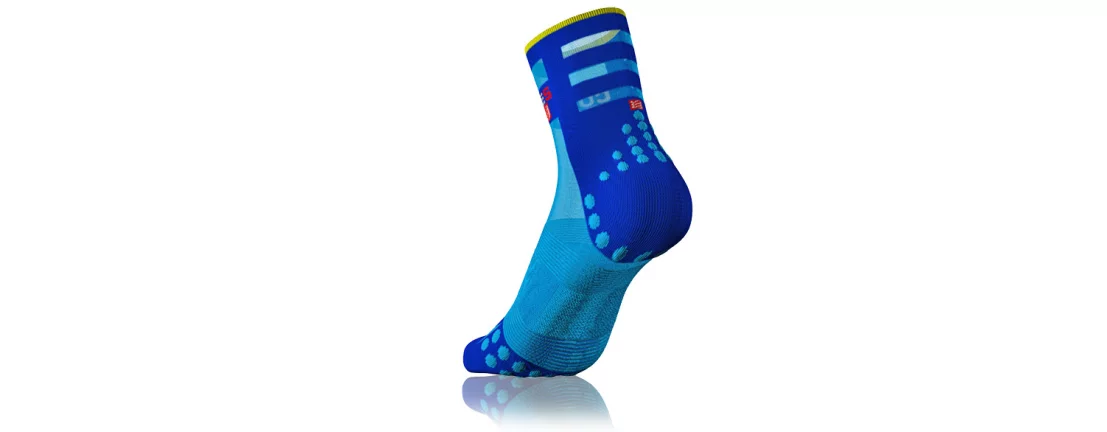 Compressport V3.0 Ultralight Run Hi 2