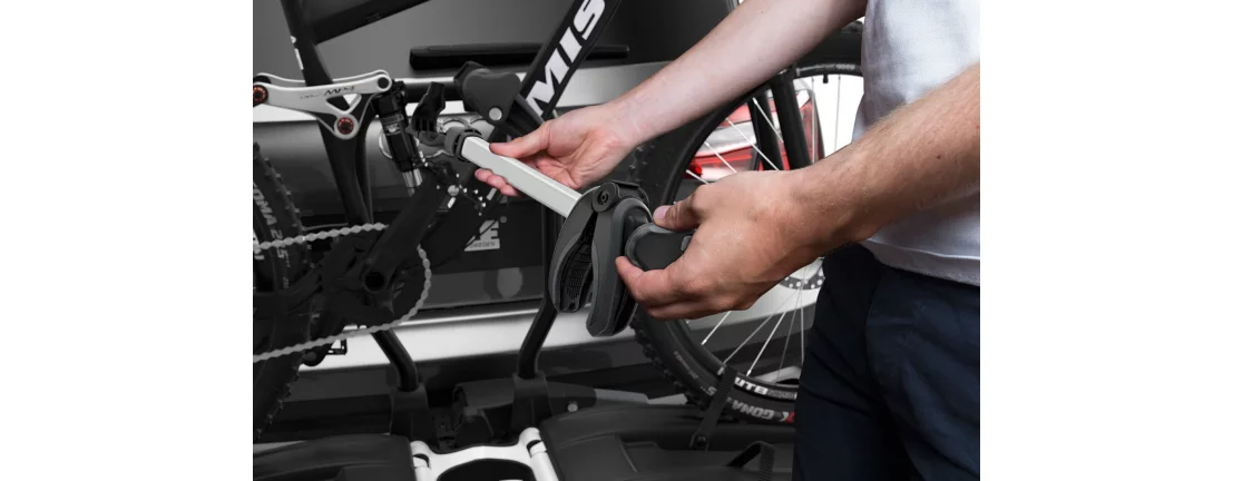 Thule EasyFold XT 2 / Платформа на фаркоп для 2-х велосипедов фото 5 Thule EasyFold XT 2 / Платформа на фаркоп для 2-х велосипедов фото 5