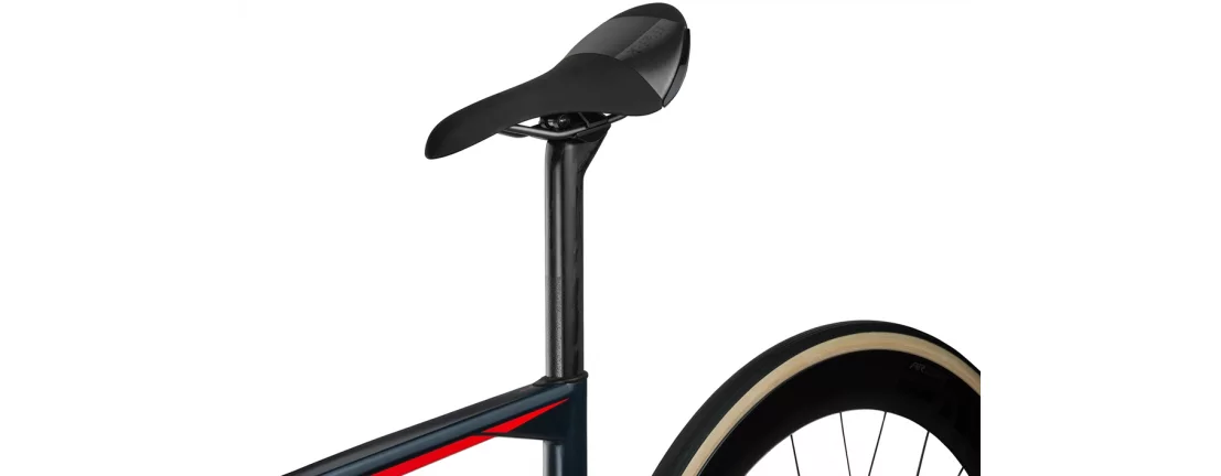 BMC Roadmachine RM01 ONE Dura Ace Di2 / 2019 фото 1 BMC Roadmachine RM01 ONE Dura Ace Di2 / 2019 фото 1