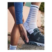 Compressport Run Ultralight High V4 White Alloy / Носки фото 3