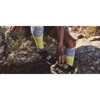 Compressport Pro Racing Socks V4.0 Run Low Black Red / Носки фото 3