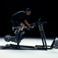 Wahoo KICKR Bike V2 Smart Trainer фото 5