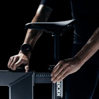 Wahoo KICKR Bike V2 Smart Trainer фото 10