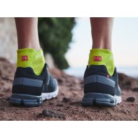 Compressport Pro Racing Socks V4.0 Ultralight Run Low - Primerose - Fjord Blue / Носки беговые фото 4