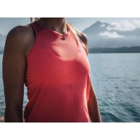 Compressport Performance Singlet W Coral / Майка женская фото 2