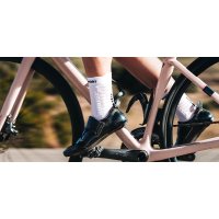 Compressport Pro Racing Socks V4 Bike White Black / Носки фото 2