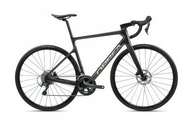 Orbea Orca M40 Carbon Titan / 2023