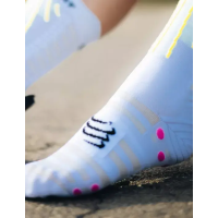 Compressport Aero White Safe Yellow Neo Pink / Носки фото 3