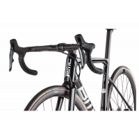 BMC Teammachine SLR ONE ULTEGRA Di2 Disc 12V Black Iride / 2023 фото 2