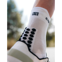 Compressport V4 Run Hi White/Black /Носки фото 3